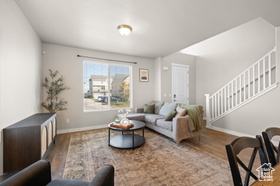 Photo 4 for 1064 W Narrows Ln
