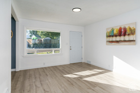 Photo 4 for 834 Highland Blvd