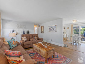 Photo 5 for 820 E Chalk Creek Rd