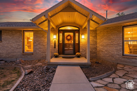 Photo 3 for 1434 Washakie Cir