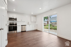 Photo 5 for 1615 N Angel St #F