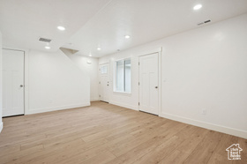 Photo 5 for 1615 N Angel St #H