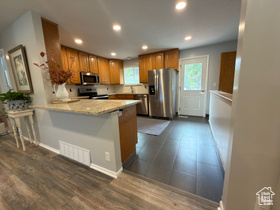 Photo 6 for 1460 E Amalfi Ave