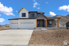 Photo 4 for 842 N Chillingham Dr #172