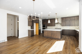 Photo 5 for 2818 E Hayloft Ln #213