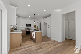 Photo 3 for 2753 S Patricia Dr #6