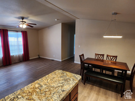Photo 4 for 4718 S Aspen Ln