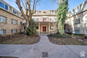 Photo 2 for 2220 E Murray Holladay Rd #122