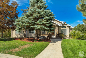 Photo 2 for 2059 E Bear Ridge Cv