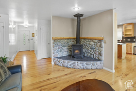 Photo 4 for 1427 E Sheridan Dr