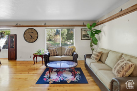 Photo 6 for 1427 E Sheridan Dr