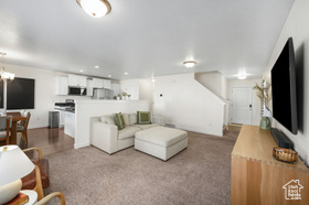 Photo 3 for 278 E Wren Hill Ln