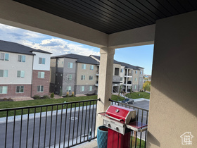 Photo 5 for 13526 S Poole Dr #301