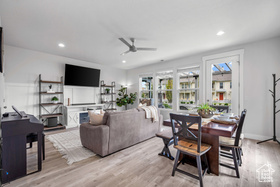 Photo 3 for 4652 W Isla Daybreak Rd #128