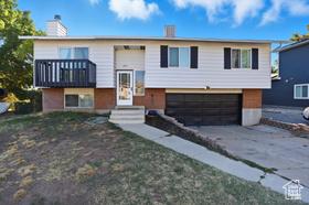 Photo 2 for 690 Barlow St