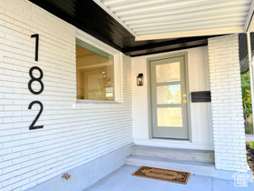 Photo 3 for 182 E Edith Ave