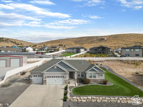 Photo 2 for 2259 E Horizon Dr