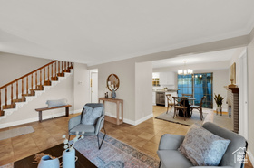 Photo 2 for 1342 E Saxony Place