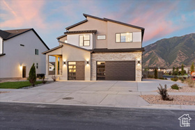 Photo 3 for 662 N Plainsman Dr #101