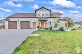 Photo 2 for 19635 S Buckskin Cir