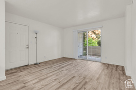 Photo 4 for 1205 E Waterside Cv #13