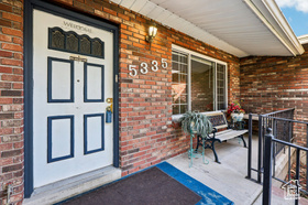 Photo 4 for 5335 W Woodstep Ave