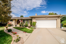 Photo 1 for 1316 W Pinewood Dr