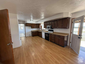 Photo 5 for 954 E 1250 South