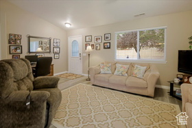 Photo 4 for 1459 N Gramercy Ave