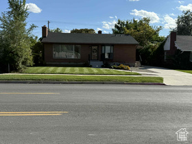 Photo 2 for 556 E 400 North