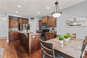 Photo 6 for 1219 N Baycrest Dr