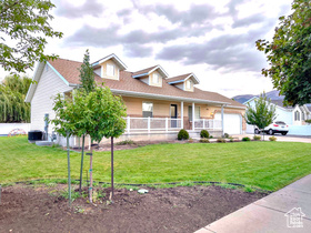 Photo 2 for 907 W 2980 South