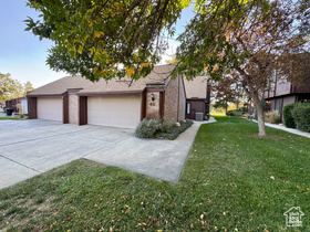 Photo 1 for 42 N White Barn Dr