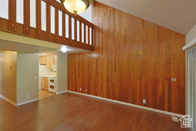 Photo 6 for 42 N White Barn Dr