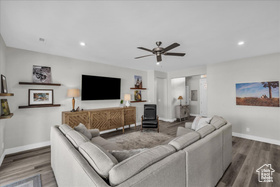 Photo 5 for 599 N Sandy Talus Dr