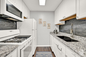 Photo 6 for 5561 S Willow Ln #F