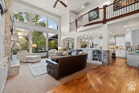 Photo 3 for 3524 Glennwood Cir