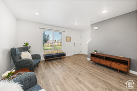 Photo 5 for 1086 E Seaside St