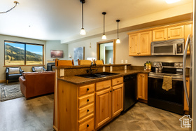Photo 4 for 2669 Canyons Resort Dr #312