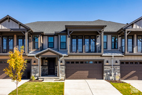 Photo 1 for 6028 N Fairview Rd #223