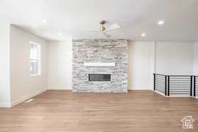 Photo 3 for 6028 N Fairview Rd #223