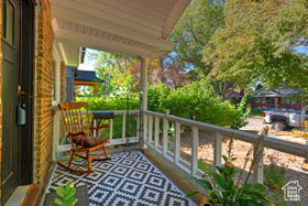 Photo 3 for 144 E Williams Ave