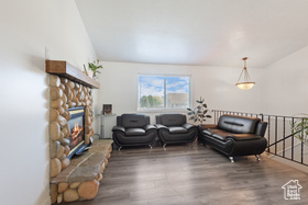 Photo 5 for 2924 S Ropner Cir
