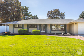 Photo 1 for 832 E Deerfield Rd