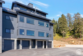 Photo 1 for 6560 N Wolf Creek Dr #5D