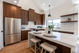 Photo 5 for 6560 N Wolf Creek Dr #5D