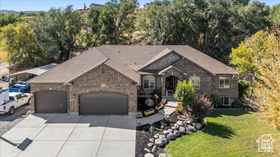 Photo 3 for 1586 W Rock Hollow Dr