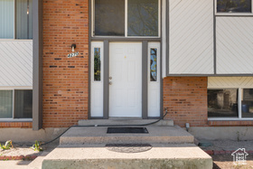 Photo 4 for 4270 S Whipoorwhil St