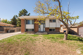 Photo 3 for 4270 S Whipoorwhil St