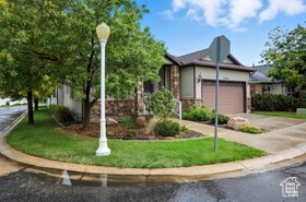 Photo 2 for 4602 S Hathaway Dr